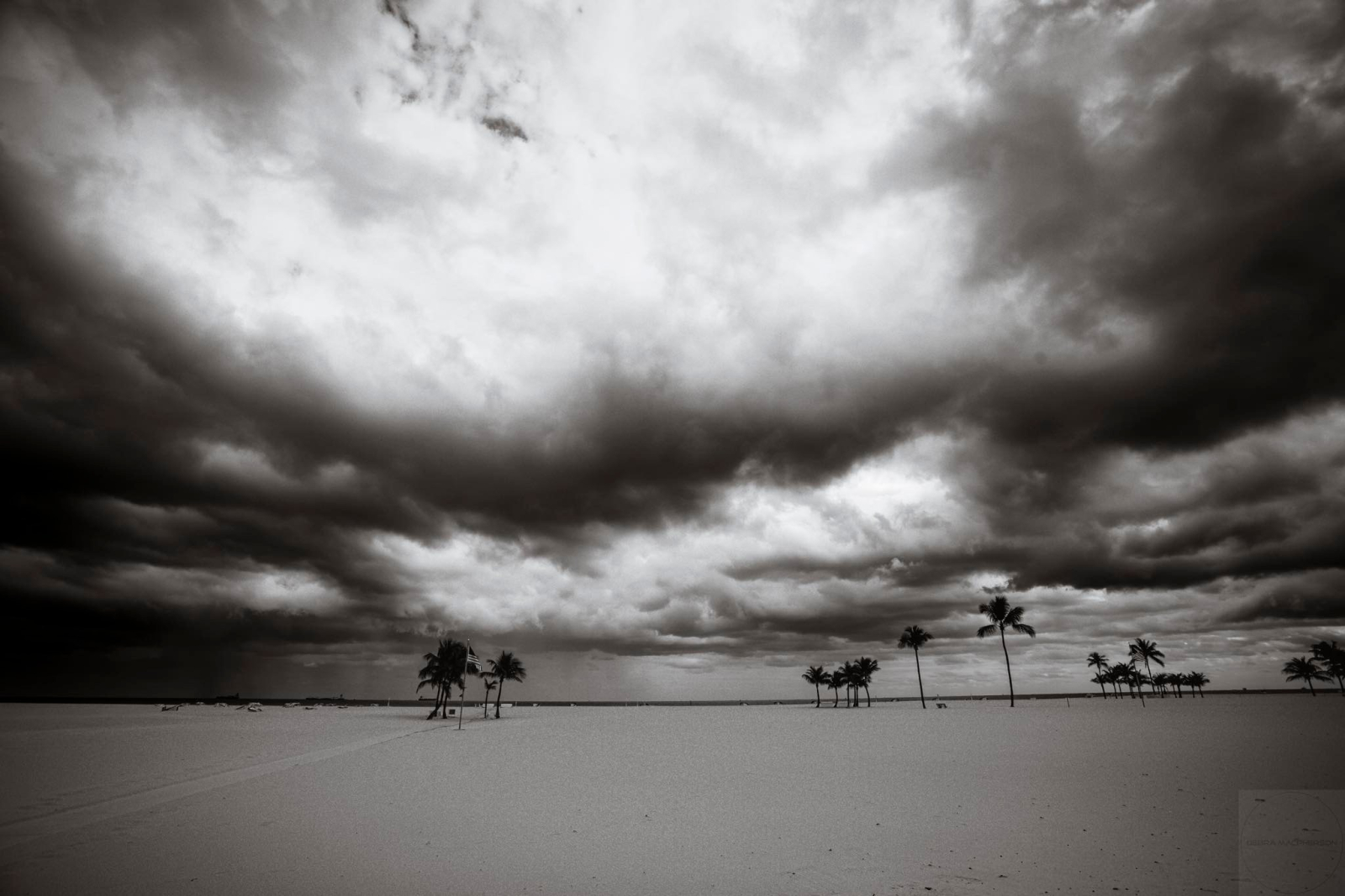 Debra Lincoln-MacPherson - Flickr - Dramatic Clouds