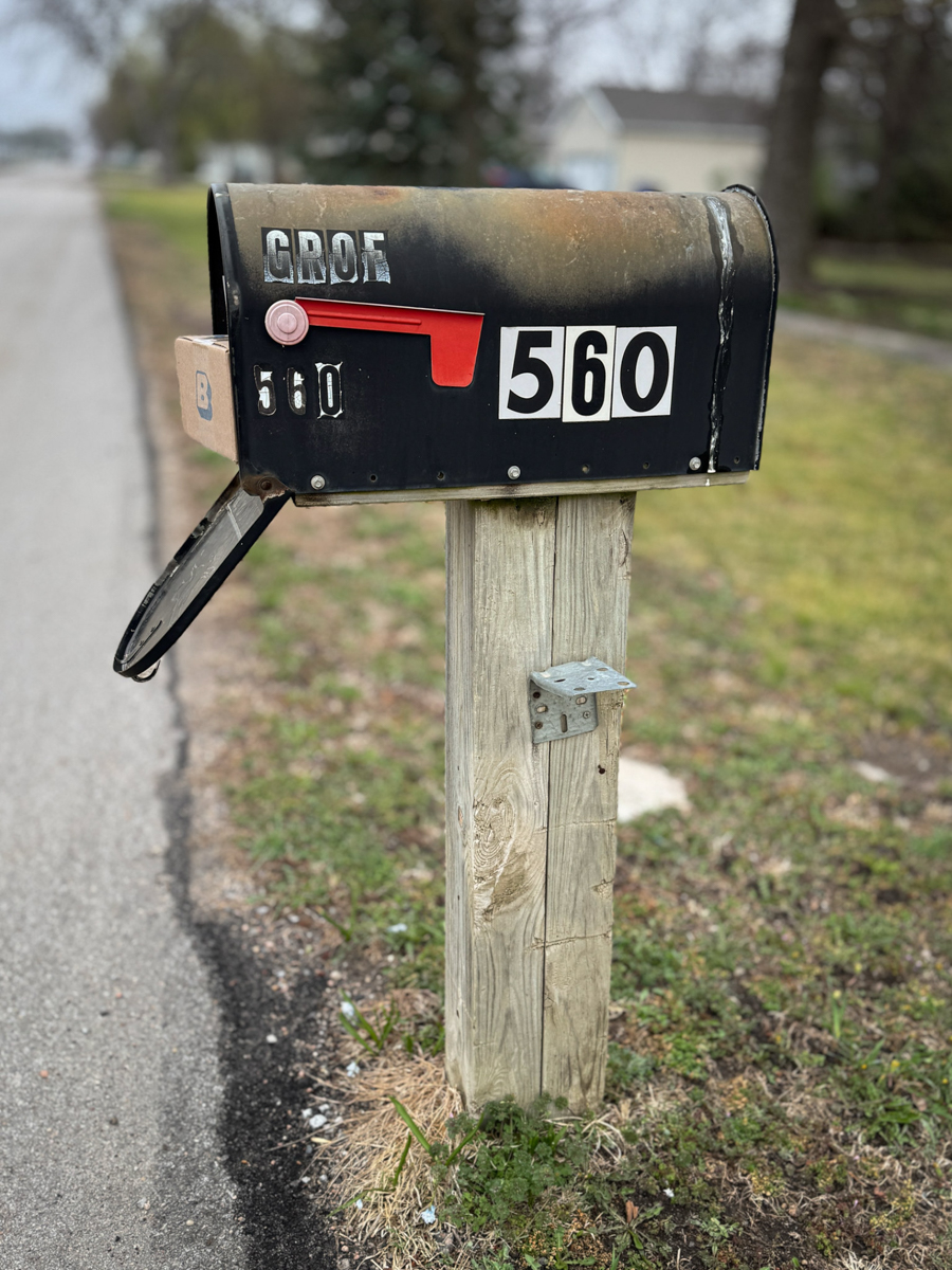 Blog-photo-05-26-No.1.jpg-mailbox