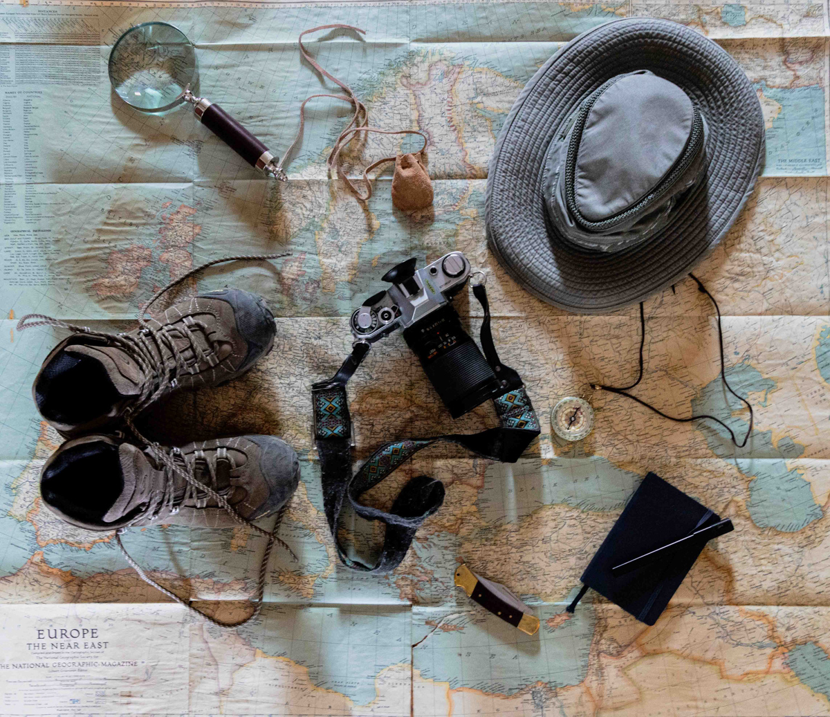 24-03-July-LB.jpg-flatlay travel