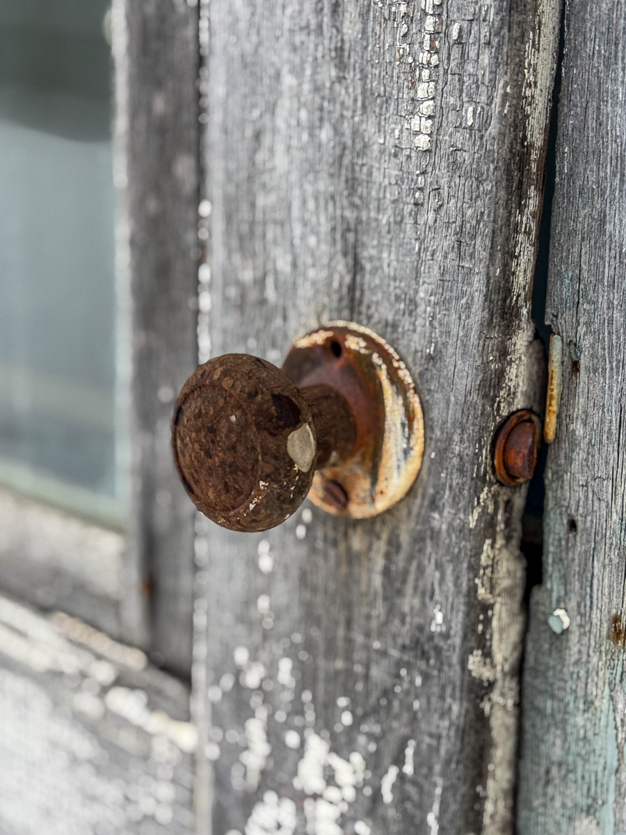 26-05-February-LB.jpg-door knob