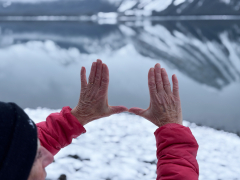 blog-01-26-top.jpg-hands