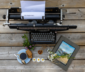 25-17-June-LB.jpg-typewriter
