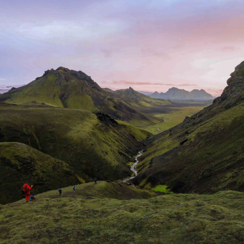 26-04-April-LB.jpg-hill side